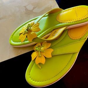 Lands end flip flops